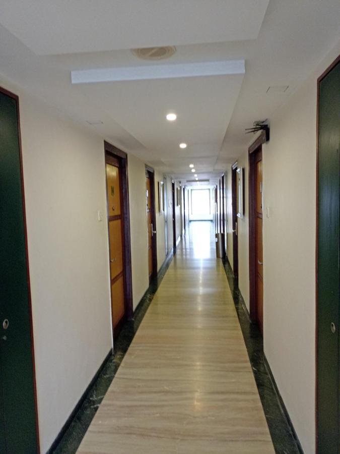 Hotel Dr Rajkumar International Бангалор Екстериор снимка