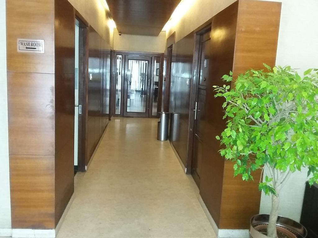 Hotel Dr Rajkumar International Бангалор Екстериор снимка